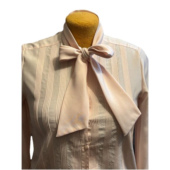 Lelic Women’s Pink Button Front Long Sleeve Blouse, Size M/L, Bowtie Top Office - Picture 2 of 6